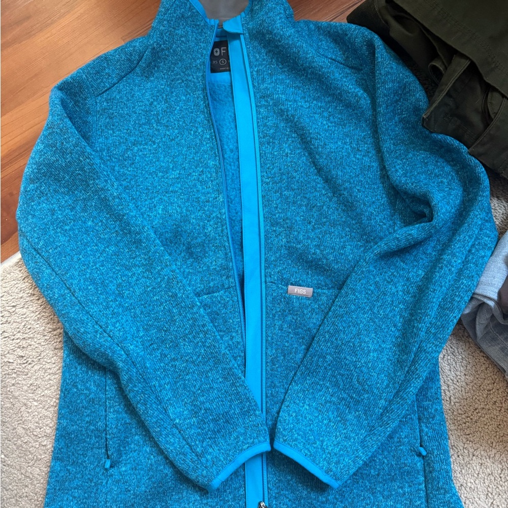 FIGS WOMENS ON SHIFT SWEATER KNIT JACKET IN EXTREME BLUE SMALL